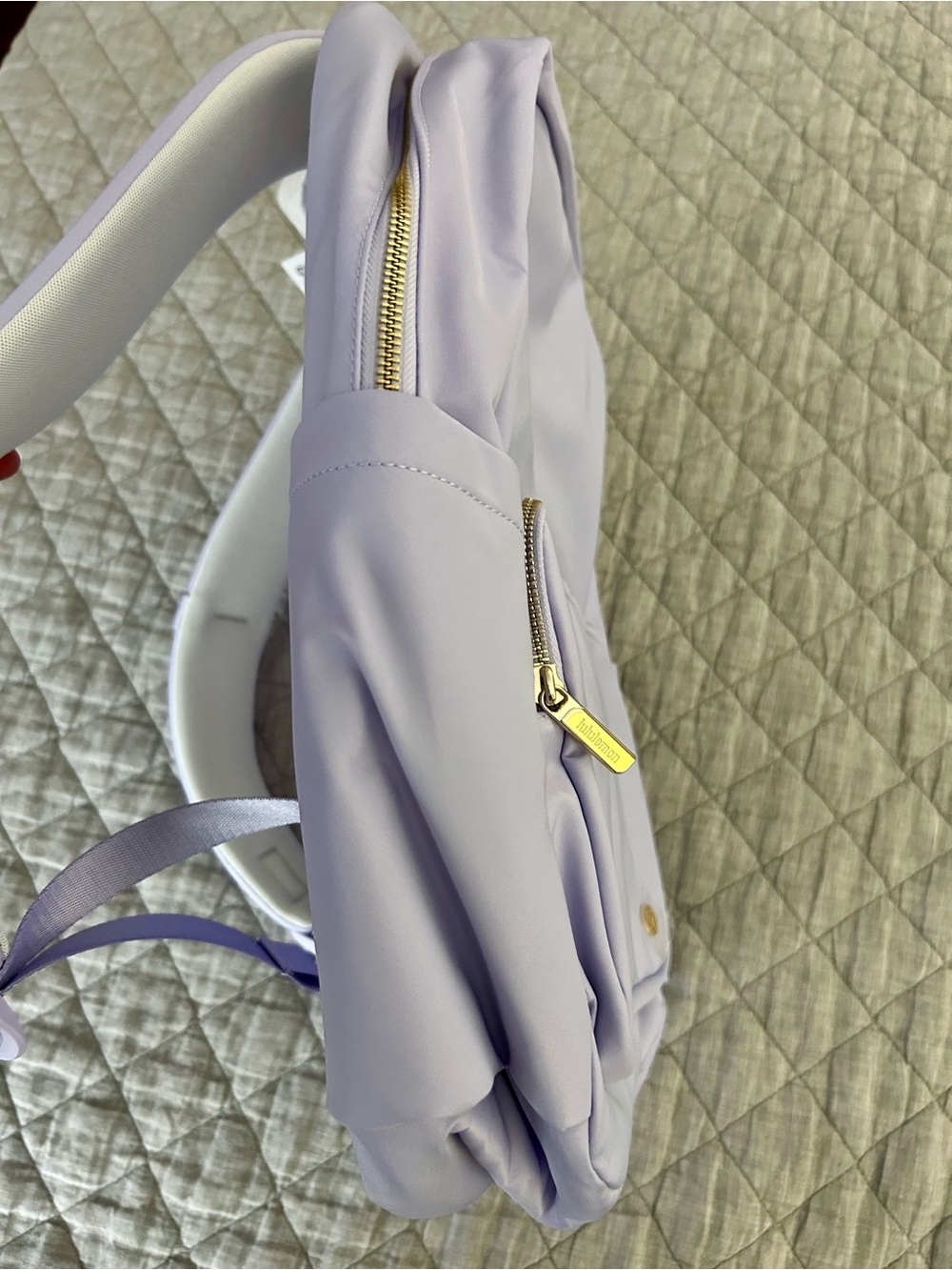 NWT lululemon Everywhere Backpack 22L Metal Hardware Lavender Frost Gold - Picture 11 of 14